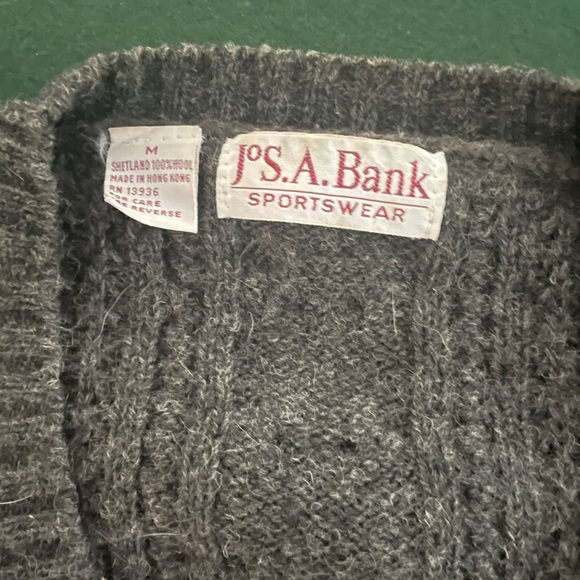 Jos. A. Bank Shetland V-neck Sweater - Picture 5 of 5